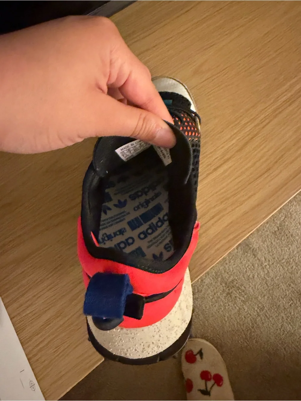 Adidas Sneakers -BASICALLY BRAND NEW size 7 little boy